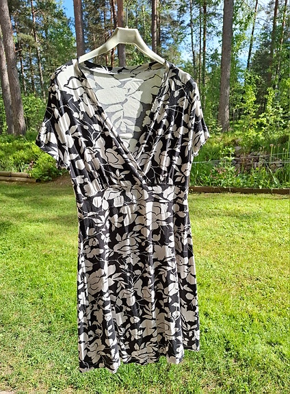 GLOBAL essentials mekko    40