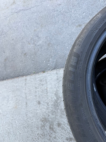 Michelin Primacy 4 235/45R20