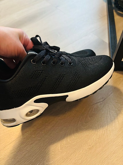 Lenkkarit koko 39