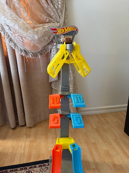 Hot wheels car track