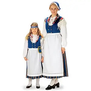 Tyttöjen Munsalan kansallispuku