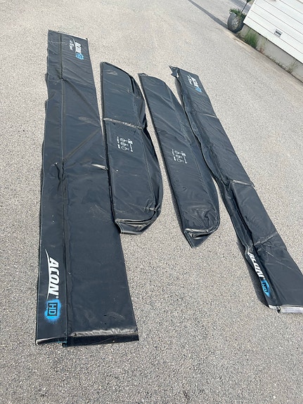 Acon Air 16 Sport trampoliinin reunasuojat musta