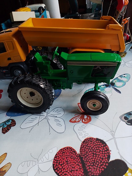 ERTL USA traktori