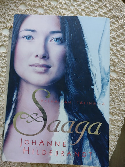 Johanne Hildebrandt: Saaga