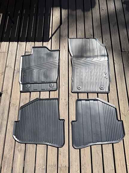 Audi A1/S1 kumimatot eteen ja taakse