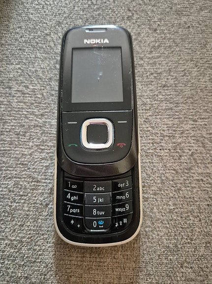 Vanha nokia puhelin 2680