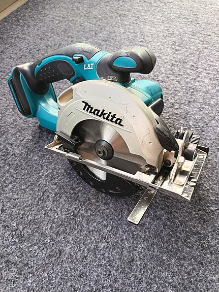 Makita DSS501 18V akkupyörösaha