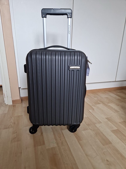 Cavalet uusi matkalaukku
