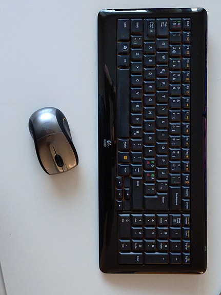 Hiiri ja näppäimistö, langaton (Unifying USB lähetin)