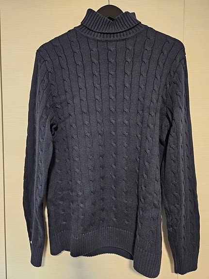 Selected neule M