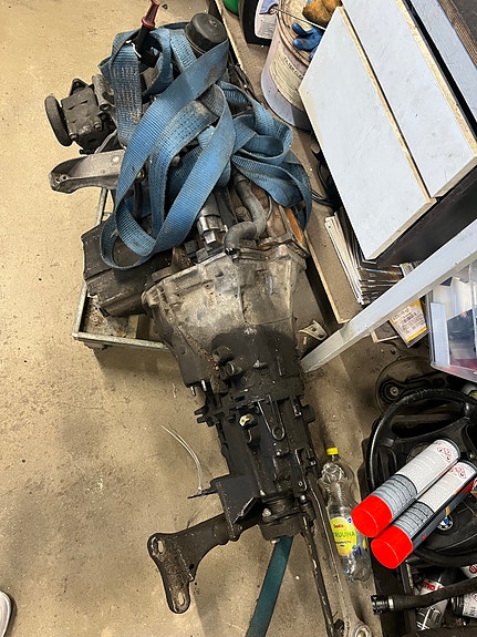 BMW vaihdelaatikko + M43 B19 alakerta