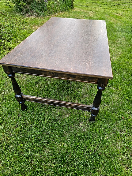 sohva pöytä 118cm pitkä ja 70cm leveä