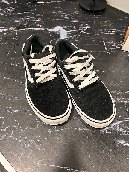 Vans lasten tennarit koko 32 musta unisex