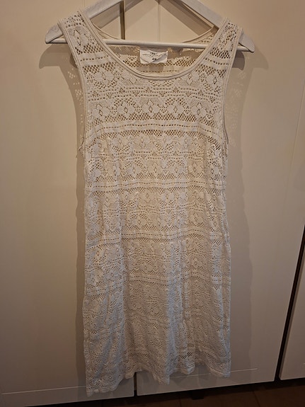 H&M pitsimekko koko 40