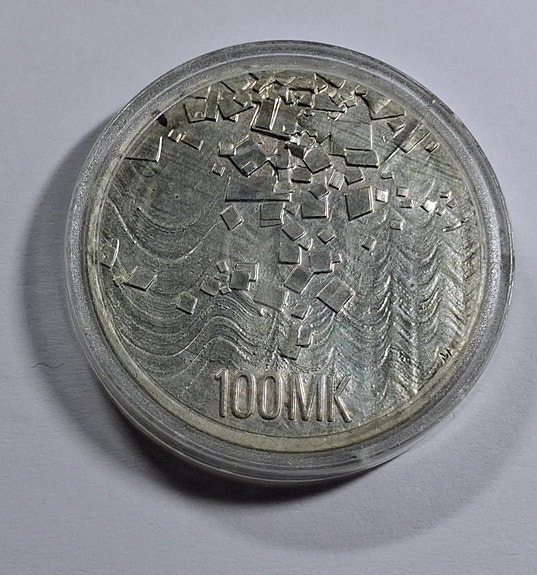 Suomen 100 mk juhlaraha kolikko 1917-1992