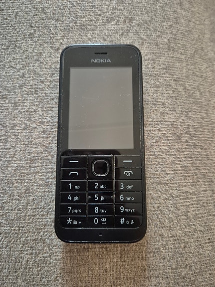 Vanha Nokia puhelin