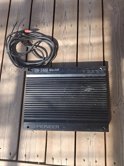 Pioneer autovahvistin GM-3400