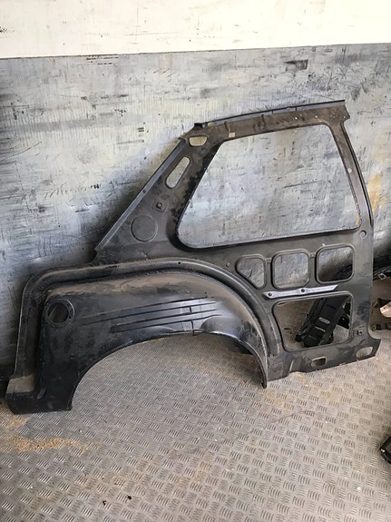 Opel Rekord D 2D kylki