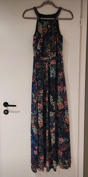 ESPRIT juhlamekko