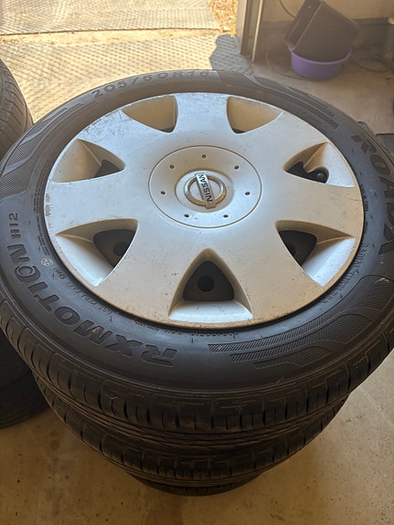 Nissan primeran kesärenkaat ja vanteet