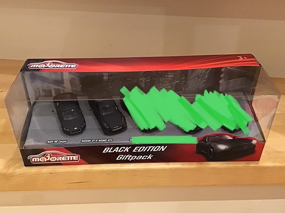 Majorette Audi R8 coupe ja Nissan GT-R Nismo GT3 Black Edition