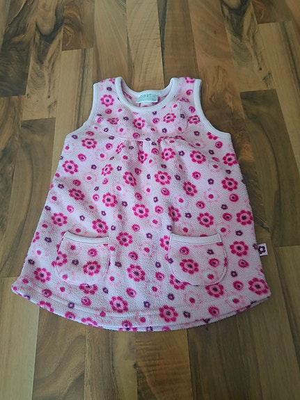 Tytön mekko/paita/body paketti koko 80-86