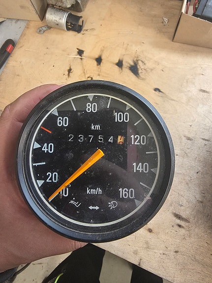 Saab 96 Nopeusmittari