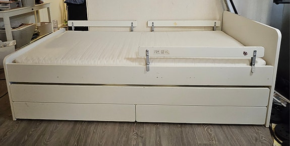 Ikean sänky släkt