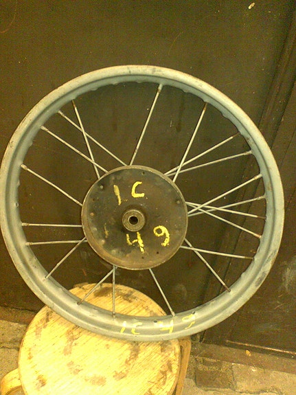 IC 49 etupyörä