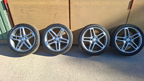 Mercedes AMG vanteet