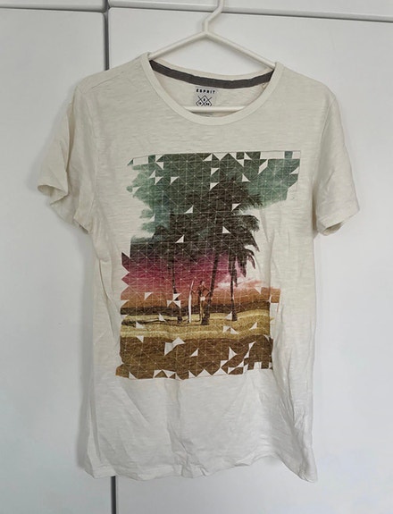 Esprit t-paita