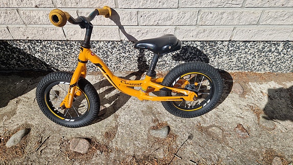 Crescent lasten potkupyörä 12" keltainen