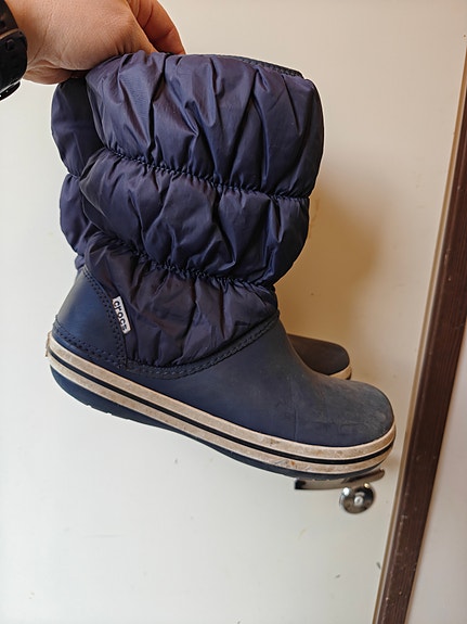 Crocs saappaat (Winter puff boot)