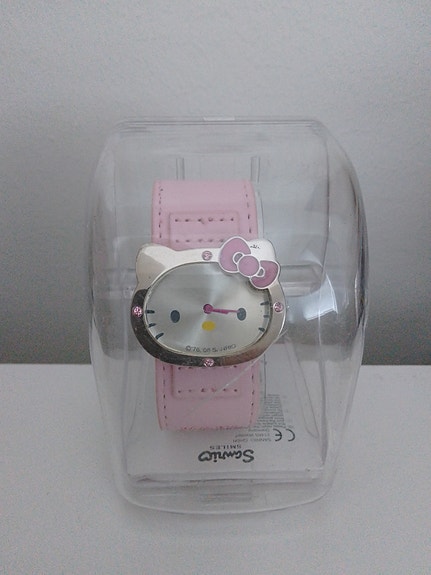 Hello Kitty rannekello