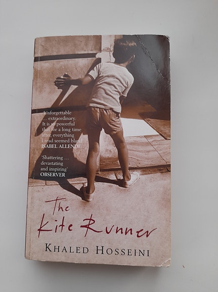 Novel: The Kite Runner (Khaled Hosseini)