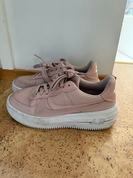 Nike Air Force 1
