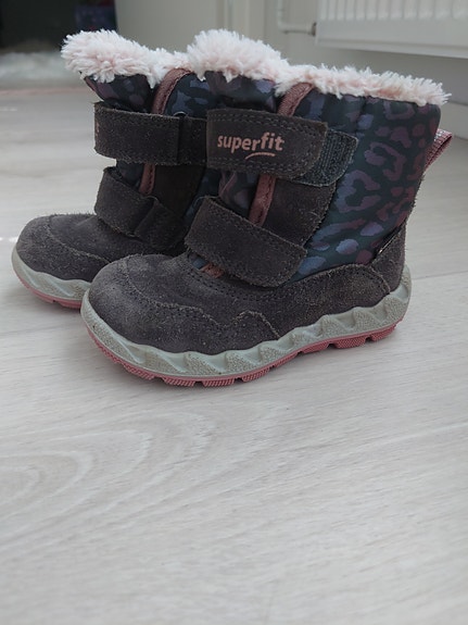 Superfit goretex kengät, 22