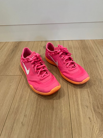 Nike tennarit koko 38