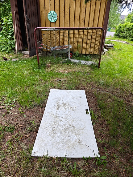 Jääkiekko maali ja laukaisualusta