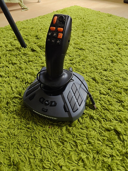 Thrustmaster farmstick
