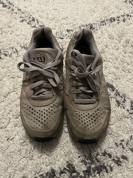 Nike Air Max tennarit koko 40 harmaa
