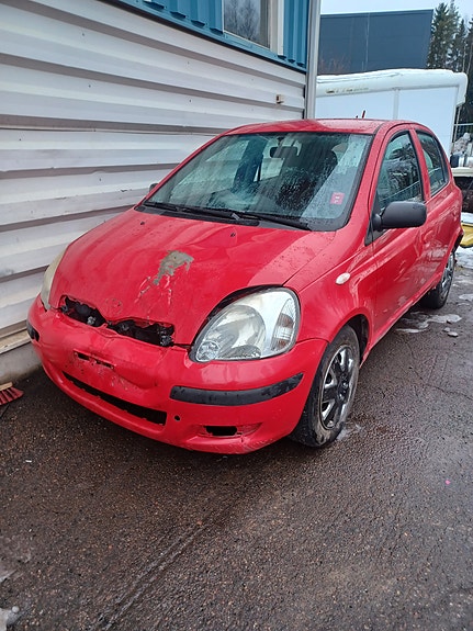 toyota yaris 2005