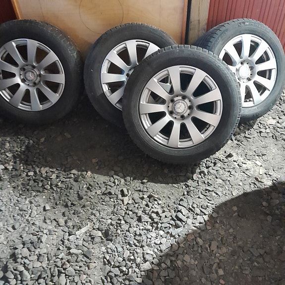 Michelin renkaat ja alumiinivanteet