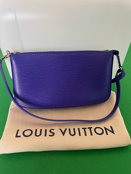 Louis Vuitton Pochette acc