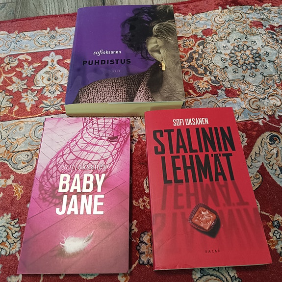 Sofi Oksanen kirjat Puhdistus, Baby Jane ja Stalinin lehmät