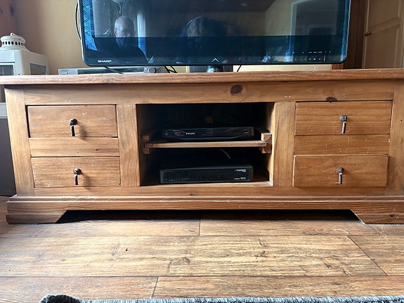 Tv taso/ pöytä