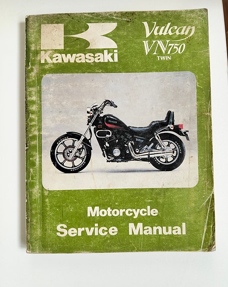 Kawasaki VN 750 vulcan korjauskirja