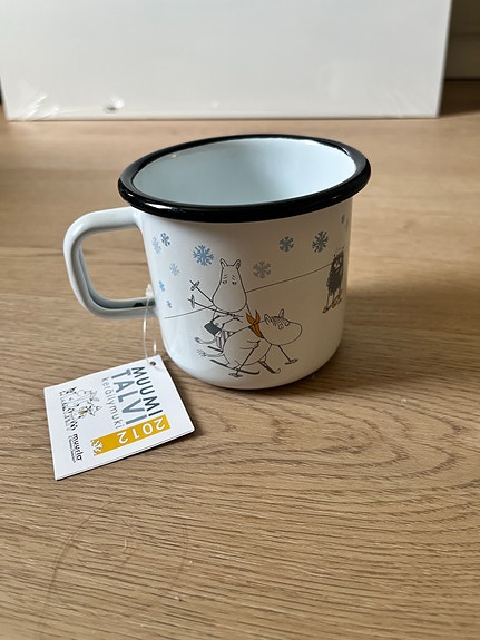 Muurla emalimuki muumi talvi