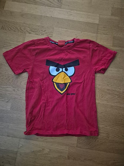 Angry birds t-paita