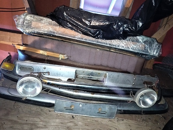 Mercedes w123 varaosia